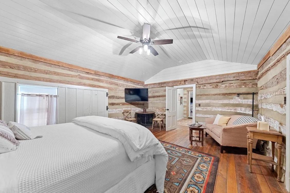 Rustic Augusta Cabin ภายนอก รูปภาพ