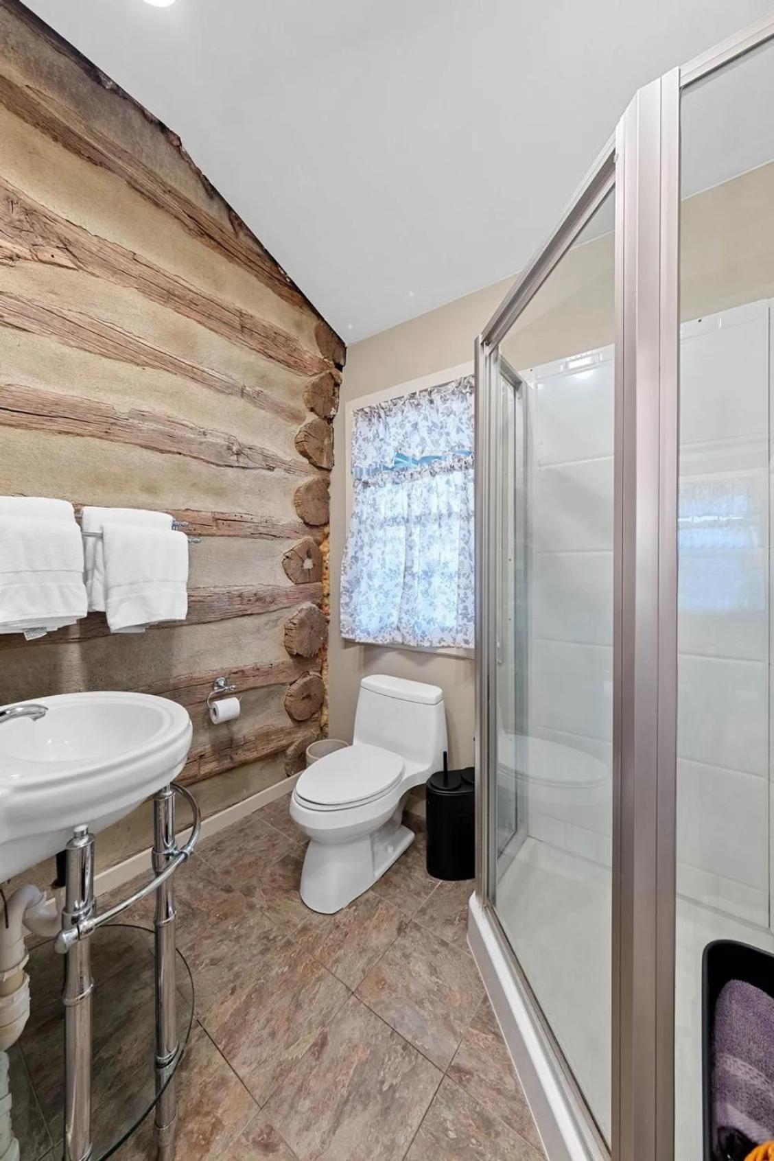 Rustic Augusta Cabin ภายนอก รูปภาพ